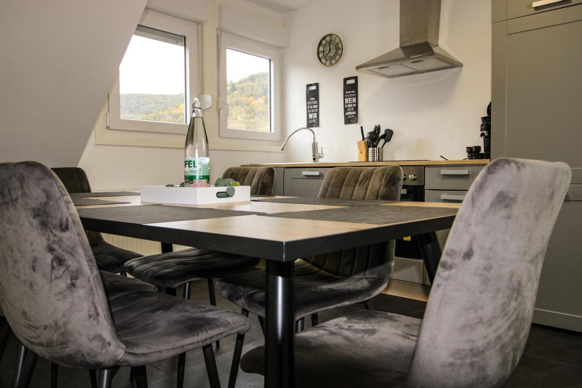Sweet Six, Balkon, Netflix, Boxspringbetten, Hochwertiges Bad Zell an der Mosel Exterior foto